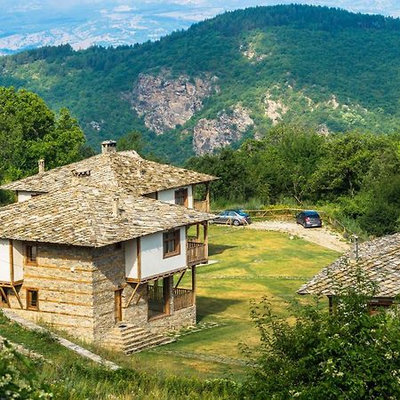 Leshten Guest Homes Екстер'єр фото