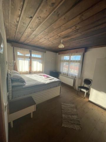 Leshten Guest Homes Екстер'єр фото