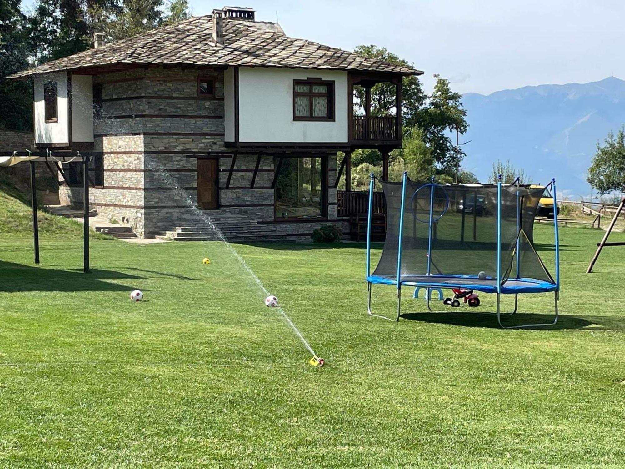 Leshten Guest Homes Екстер'єр фото